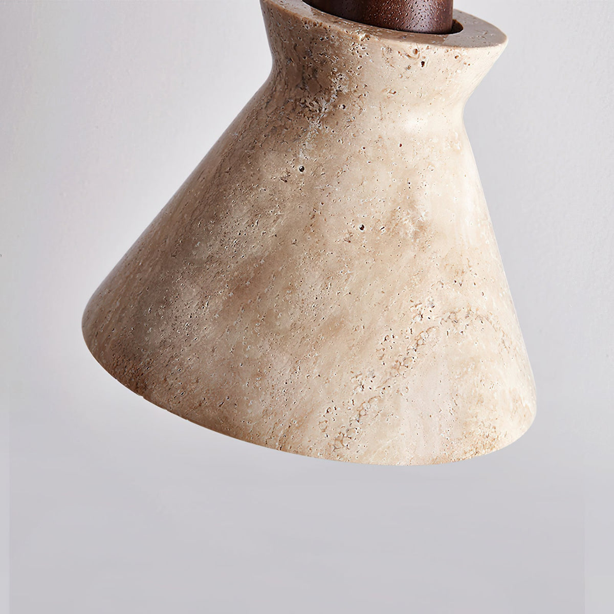 Jannis Pendant Light