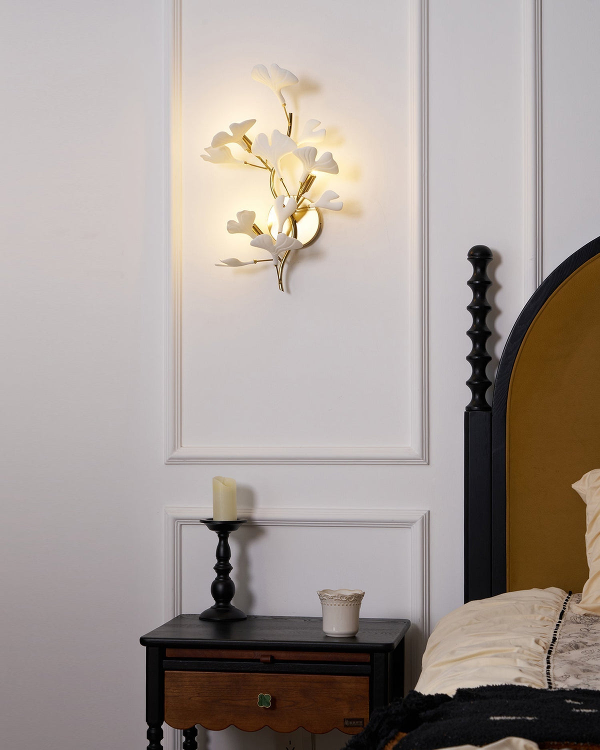 Apry Wall Lamp