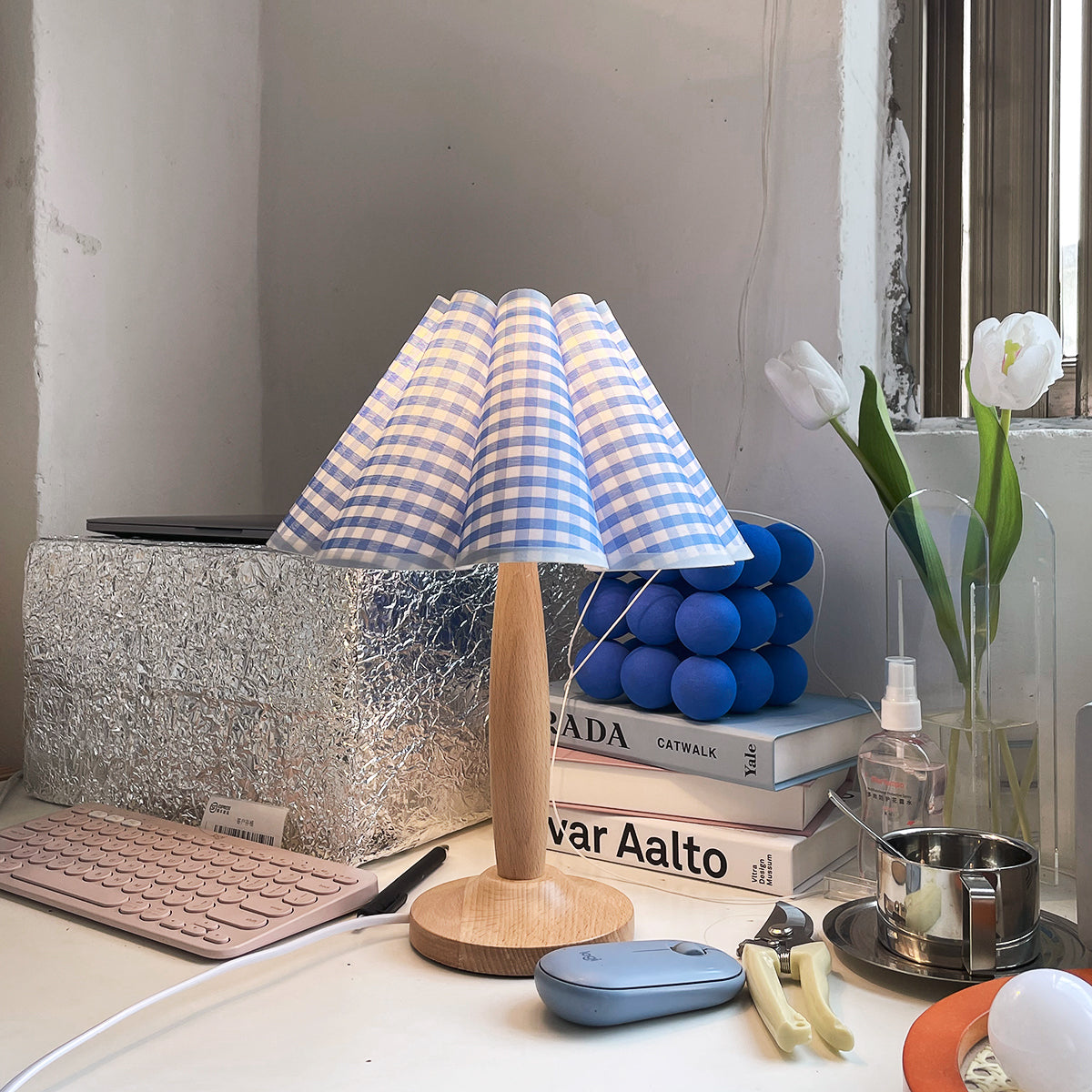 Rivalielle Table Lamp