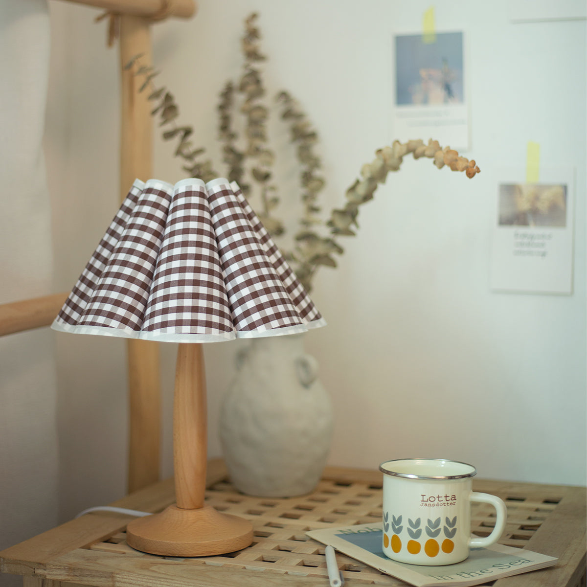 Rivalielle Table Lamp