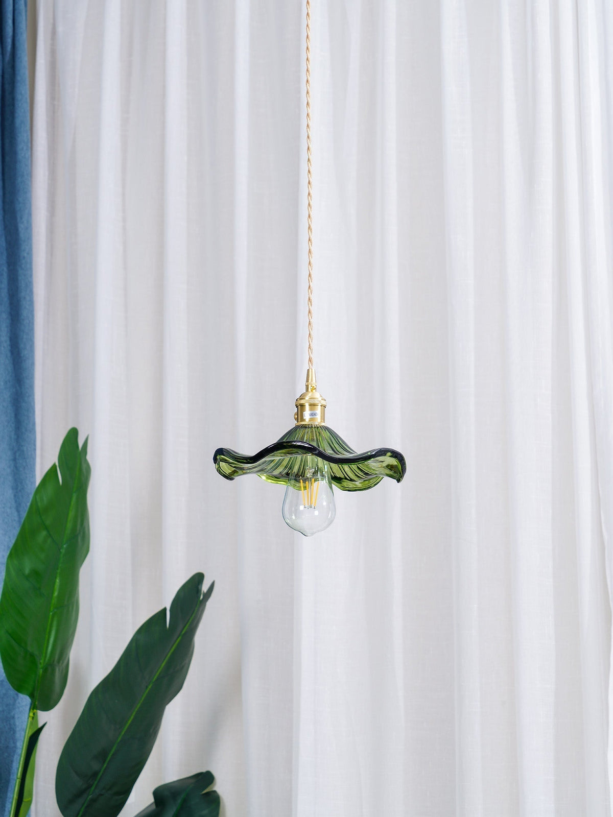 Daphne Modern Glass Flower Pendant Light