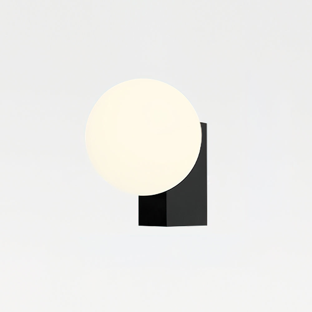 Luminaya Wall Lamp