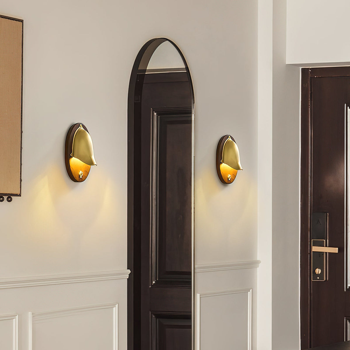 Aurev Ovale Wall Lamp