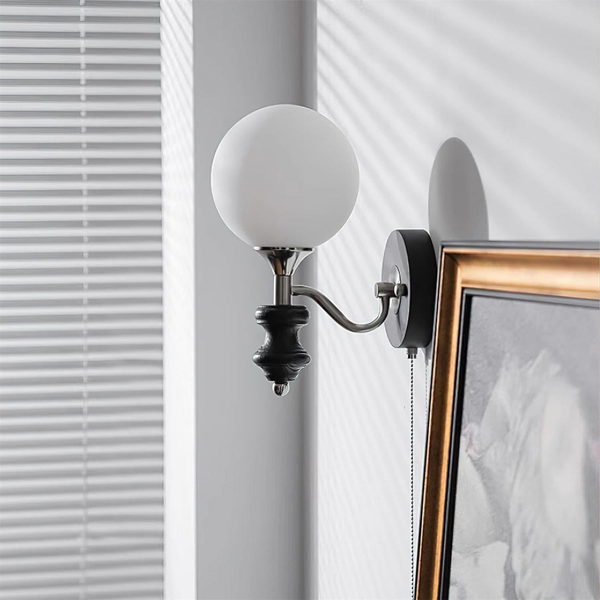 Duvin Wall Lamp