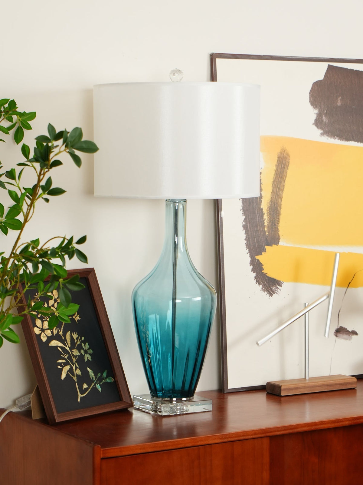 Celanelia Glass Table Lamp