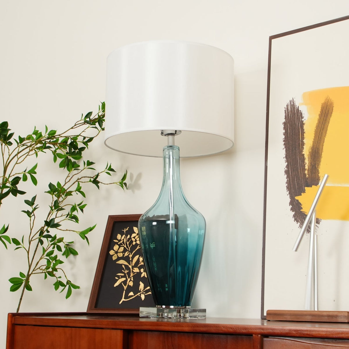 Celanelia Glass Table Lamp