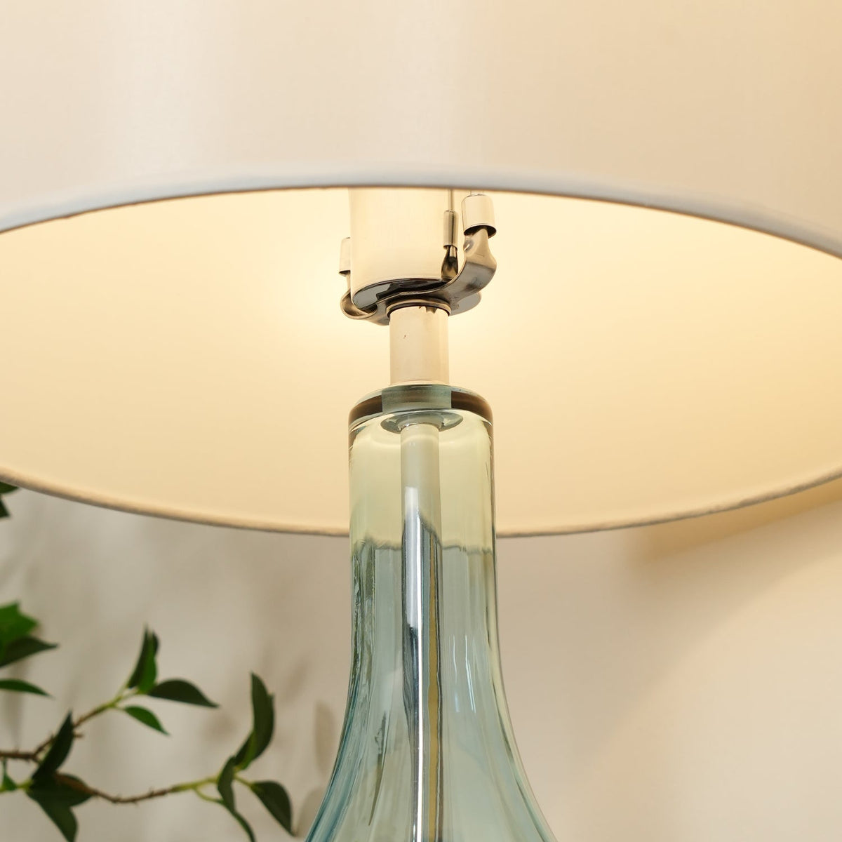 Celanelia Glass Table Lamp