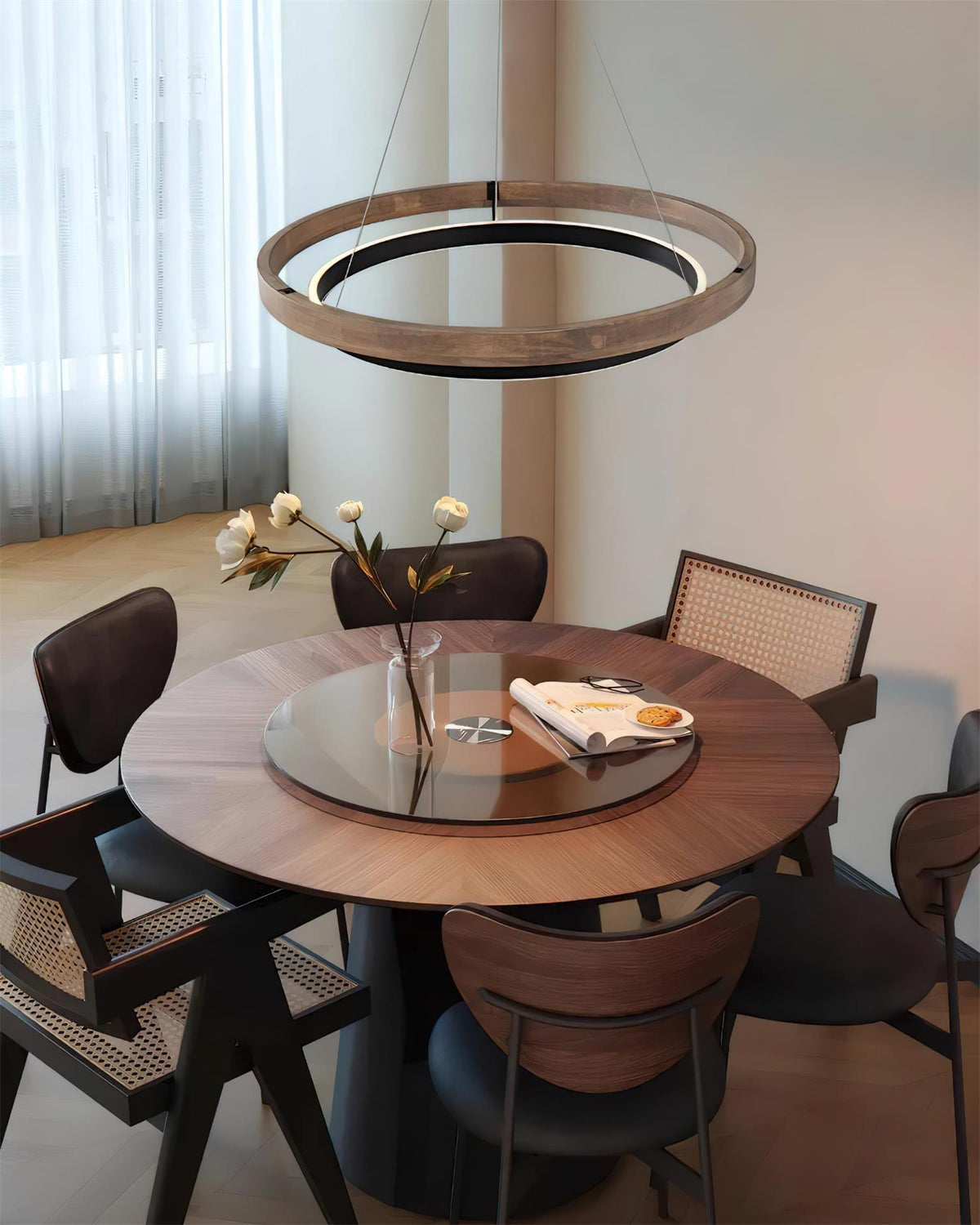 Rivivora Chandelier