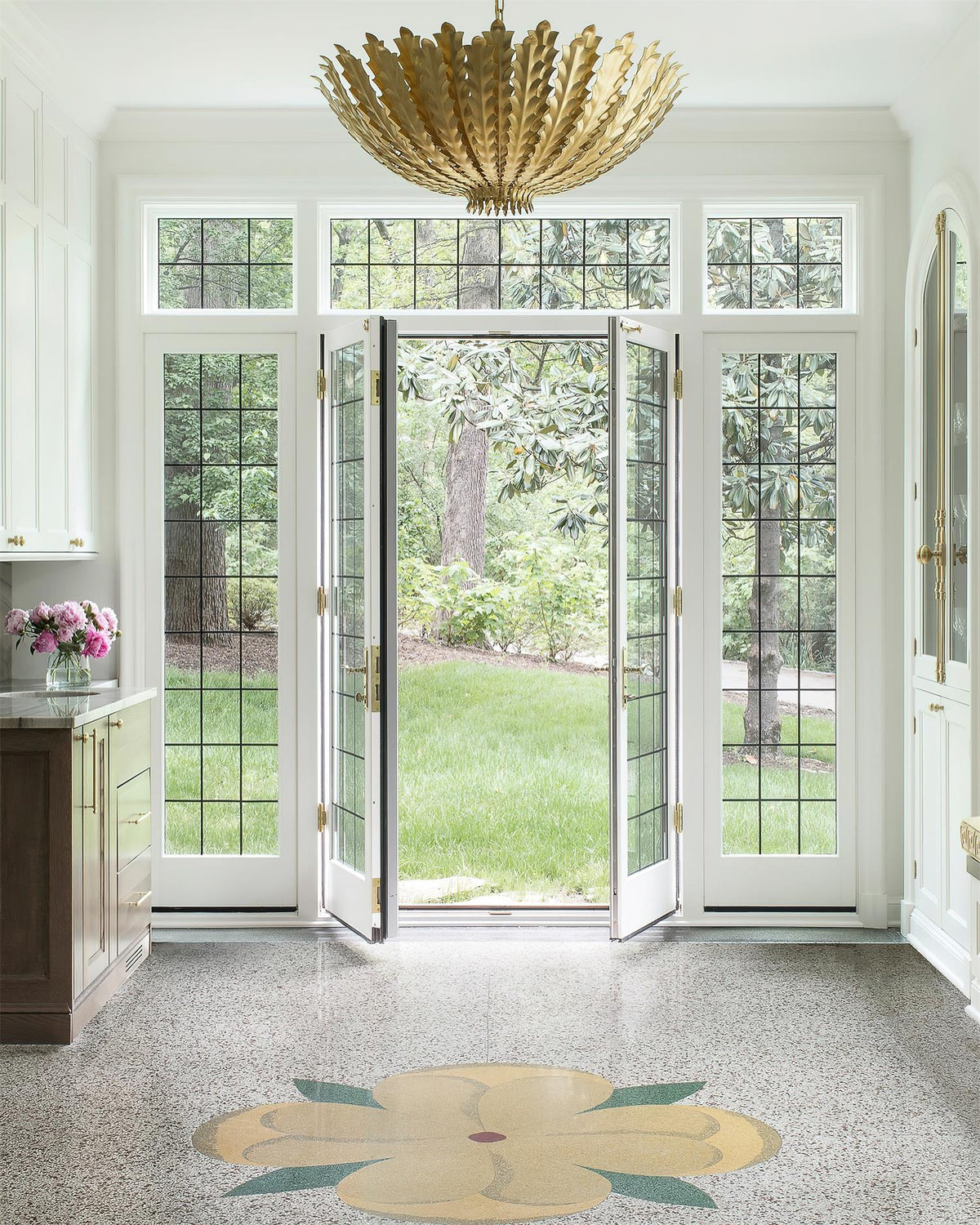 Geyon Chandelier