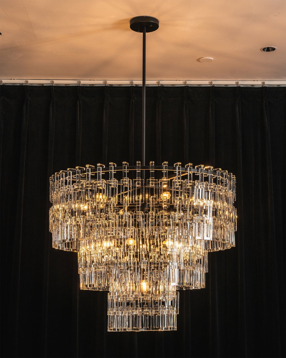 Elyelira Geometric Crystal Chandelier