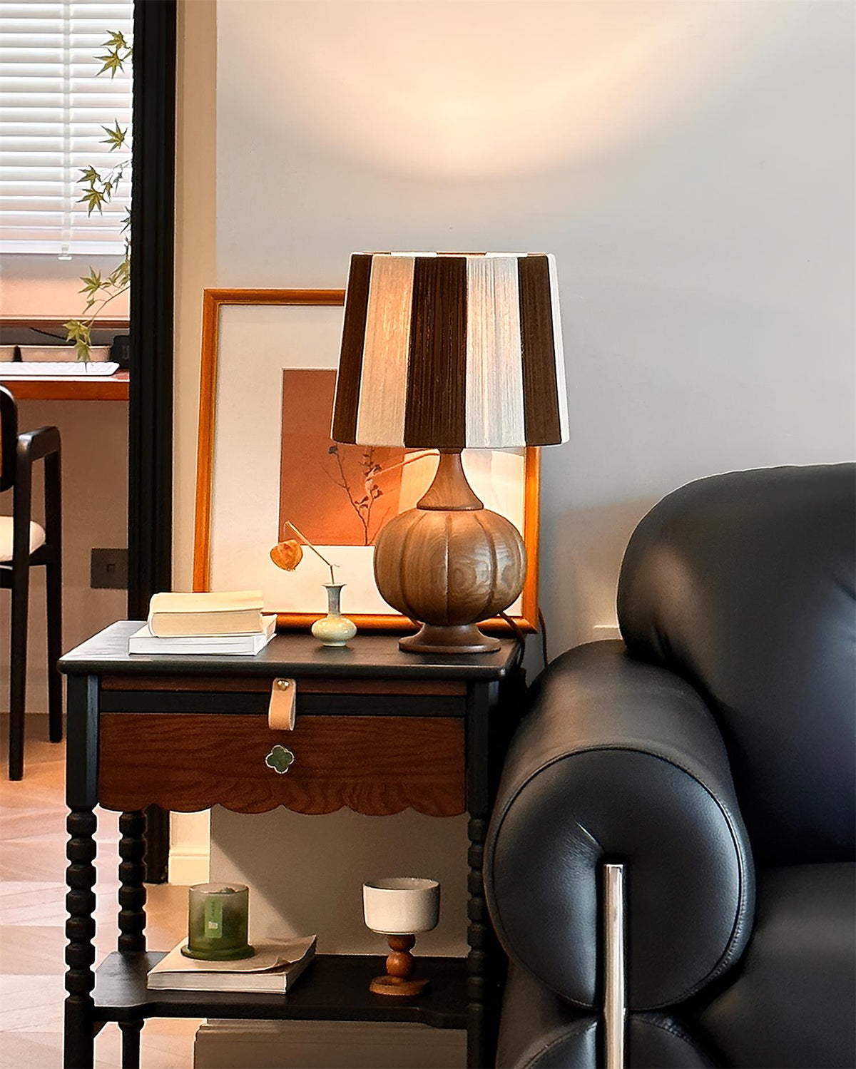 Viraorise Table Lamp