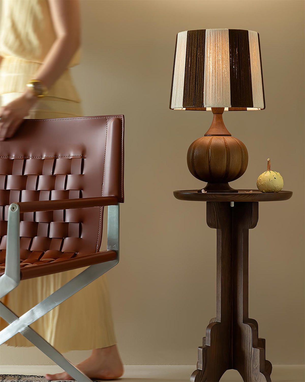 Viraorise Table Lamp
