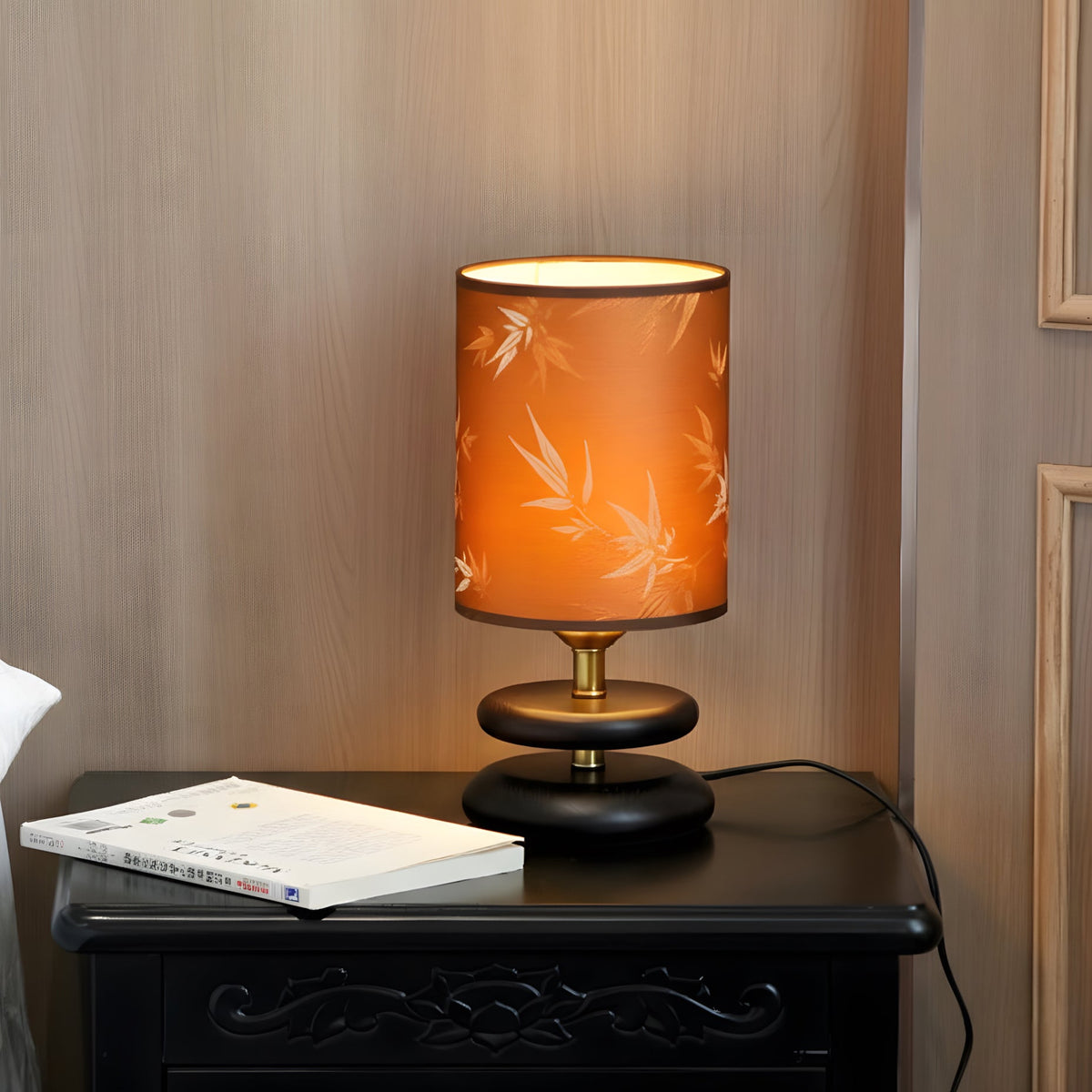 Teriinia Table Lamp