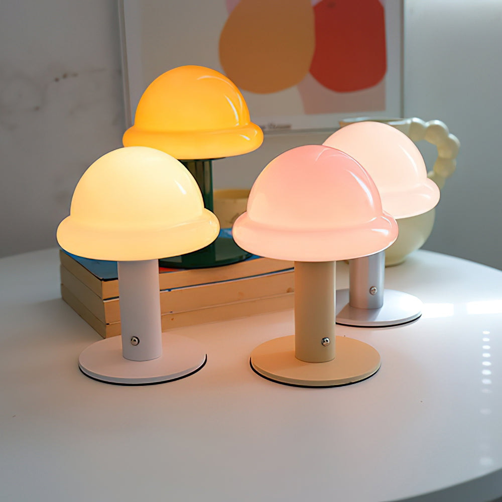 Liorelira Table Lamp