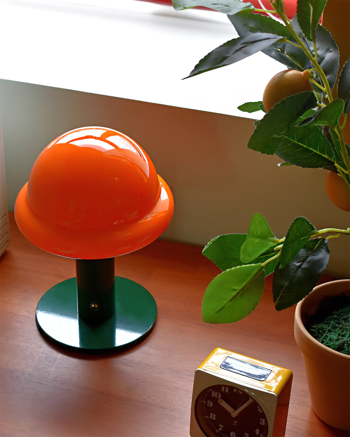 Liorelira Table Lamp
