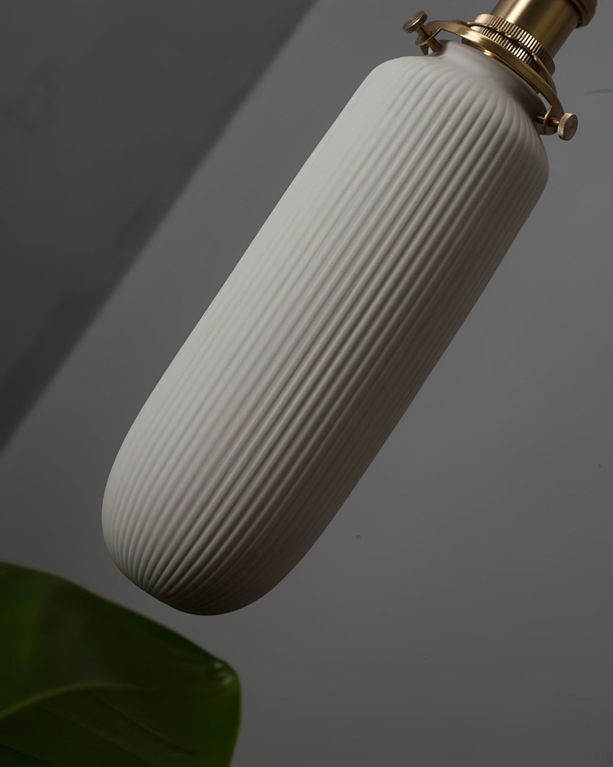 Miraria Ribbed Ceramics Pendant Lamp