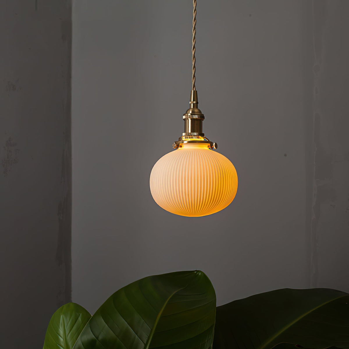 Miraria Ribbed Ceramics Pendant Lamp