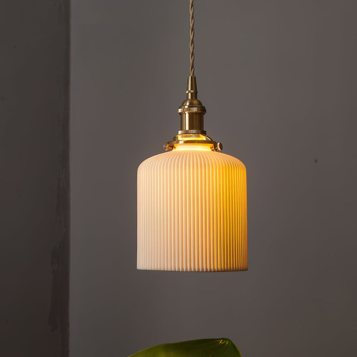 Miraria Ribbed Ceramics Pendant Lamp