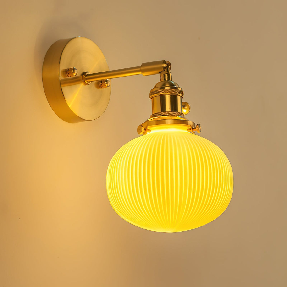 Viraenelle Ribbed Ceramics Wall Sconce