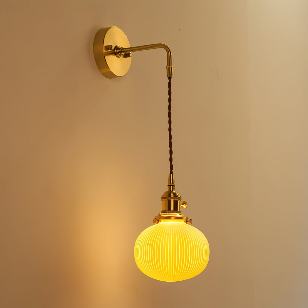 Viraenelle Ribbed Ceramics Wall Sconce
