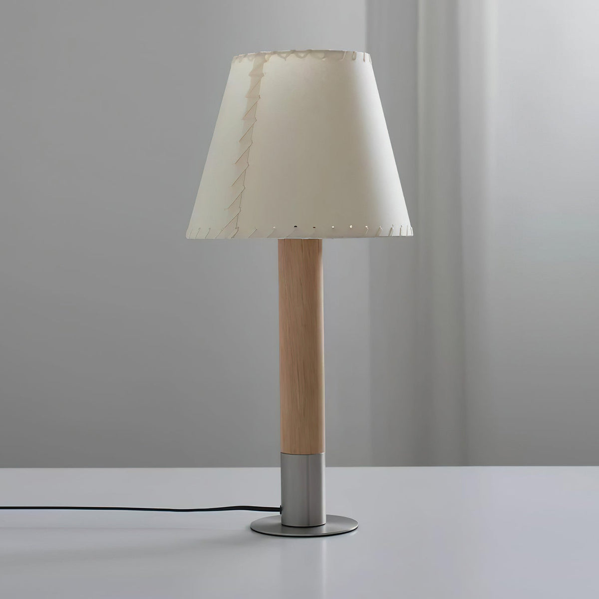 Liorenaya Table Lamp