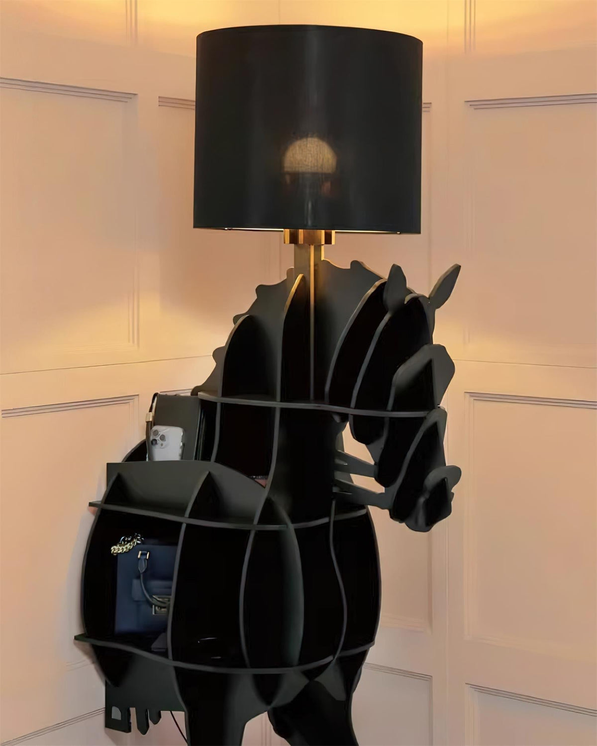 Aveninira Floor Lamp
