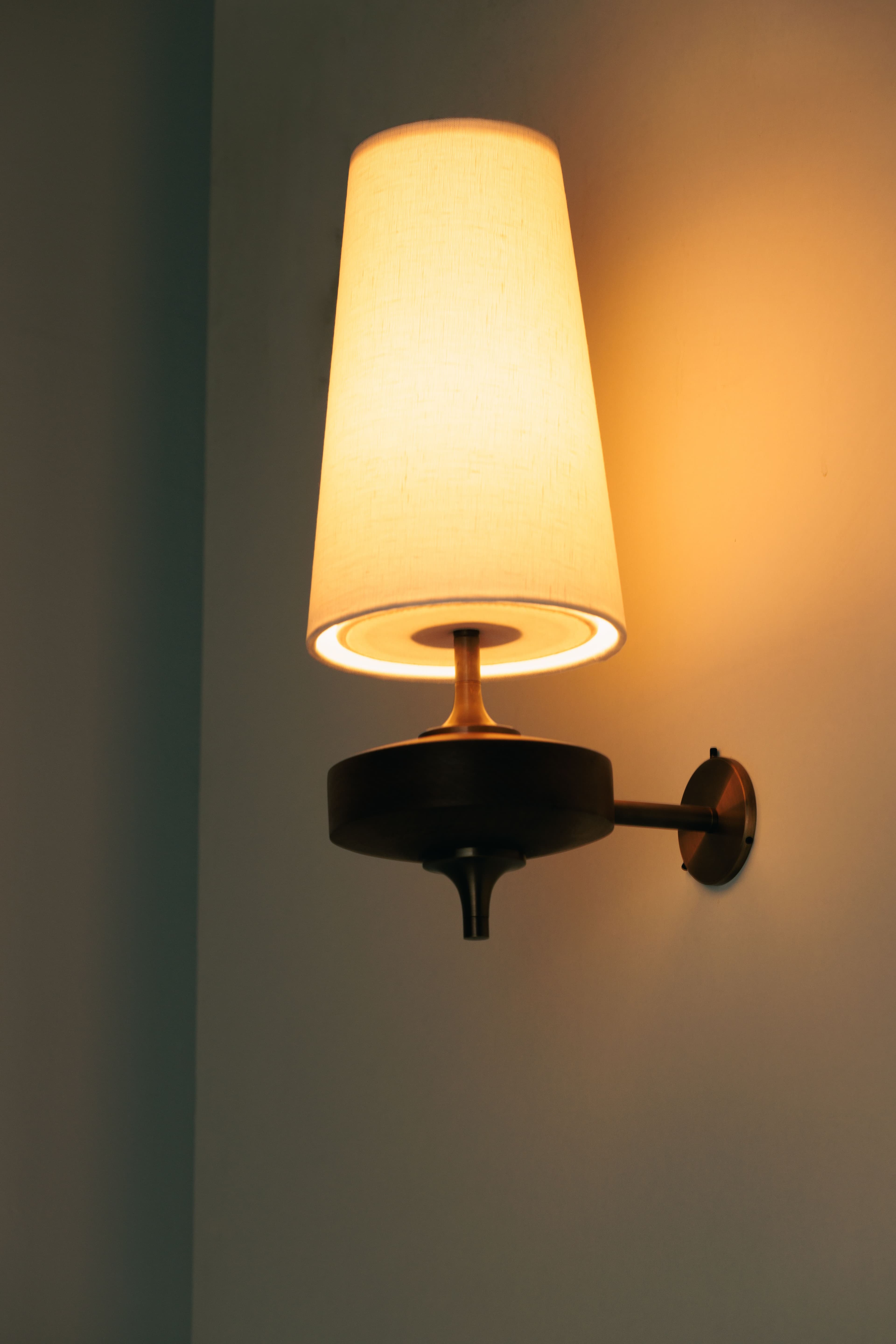 Nydorisra Vintage Antique Brass Wall Lamp