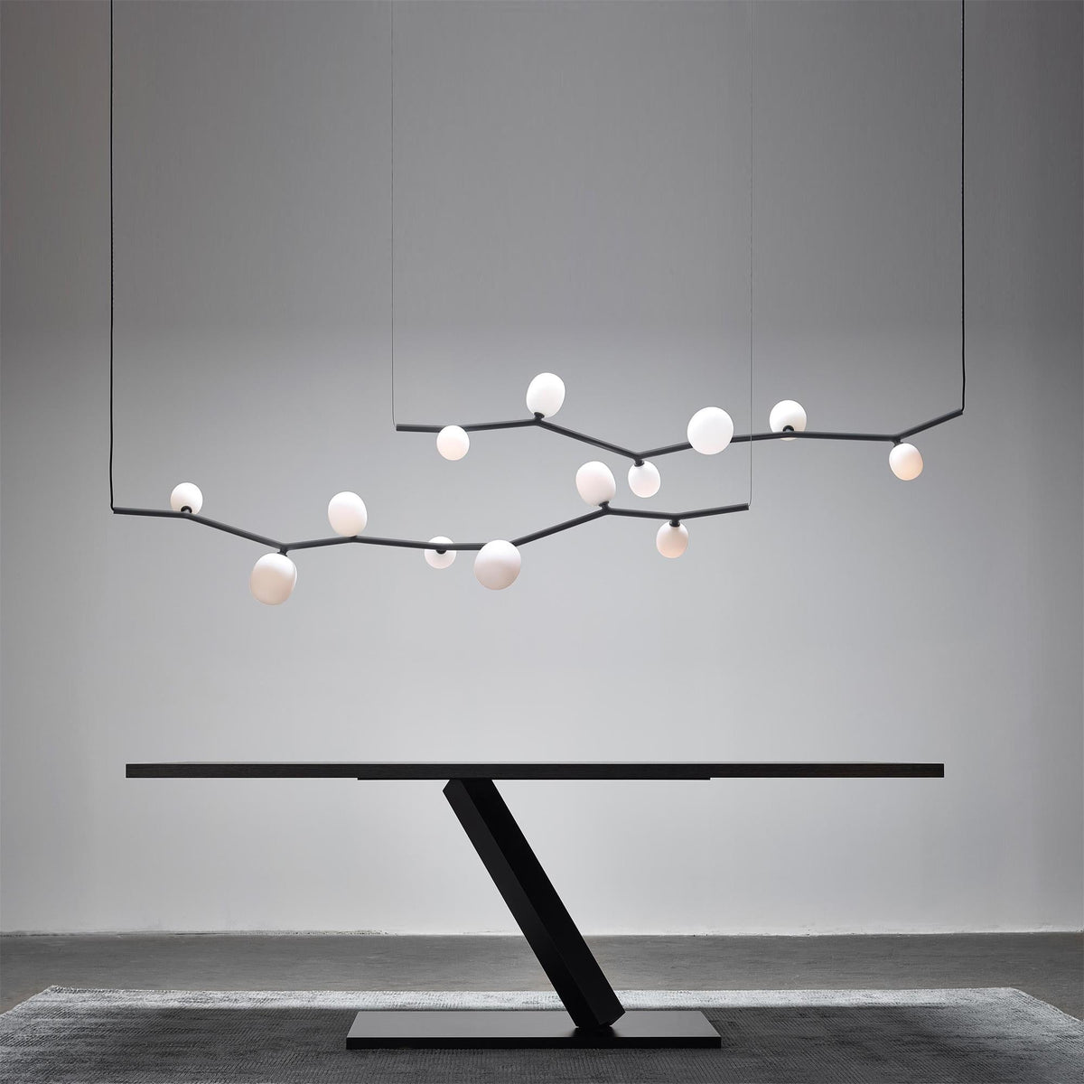 Lioreiella Horizontal Glass Pendant Lamp