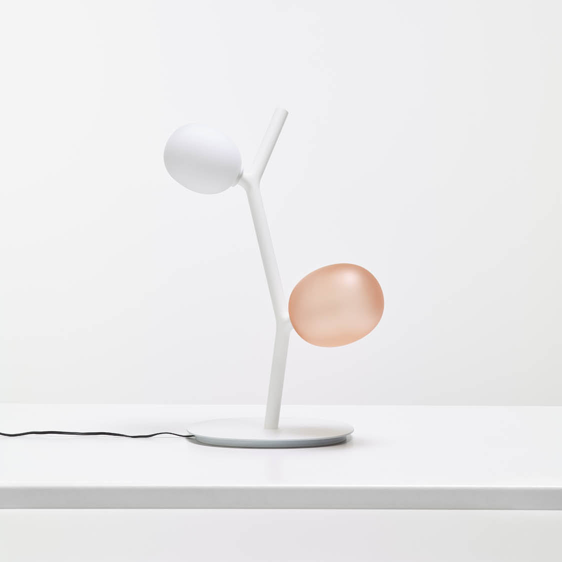 Selinelle Table Lamp