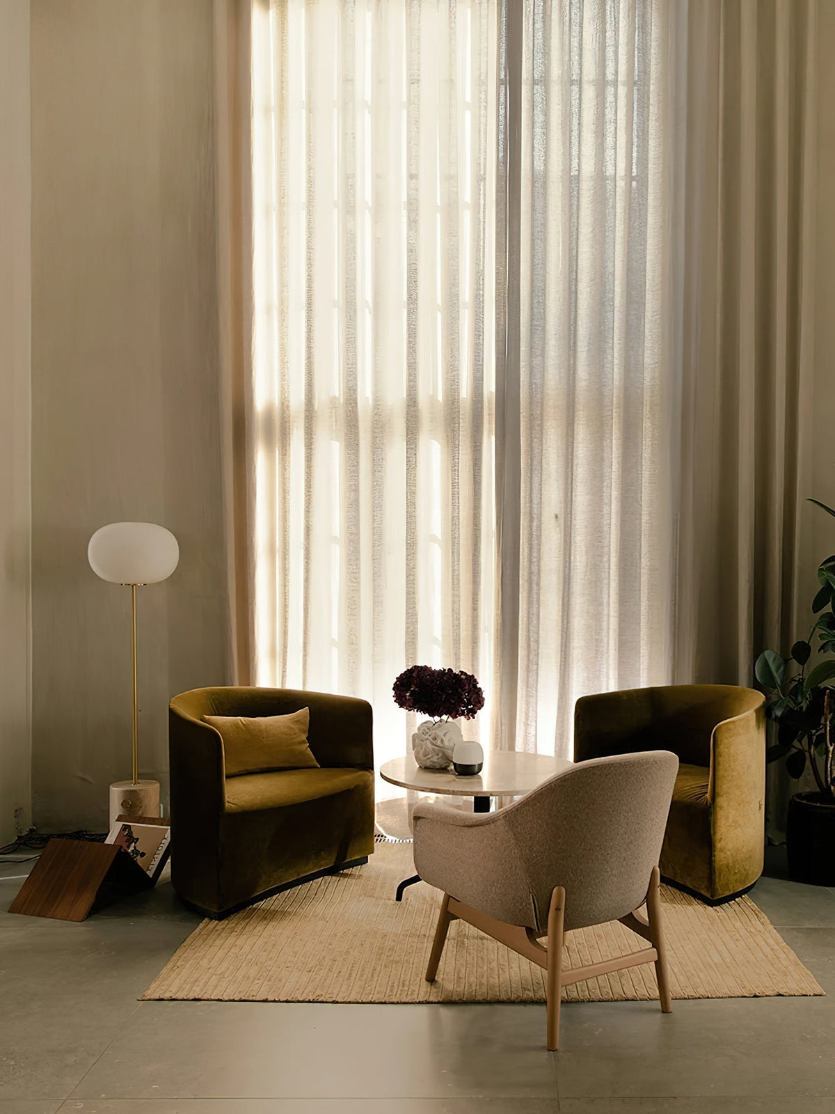 Calueria Floor Lamp
