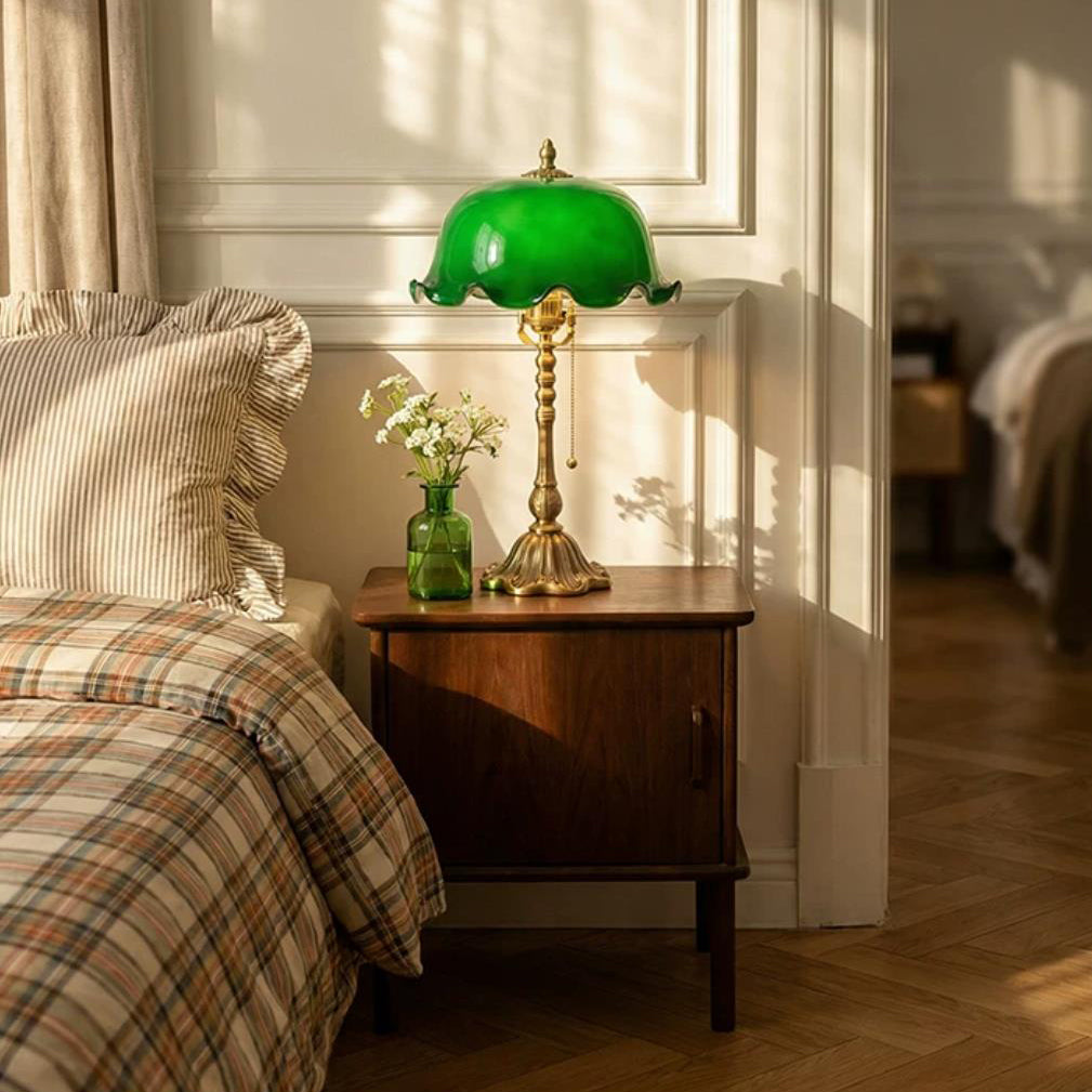 Elaaniella Table Light