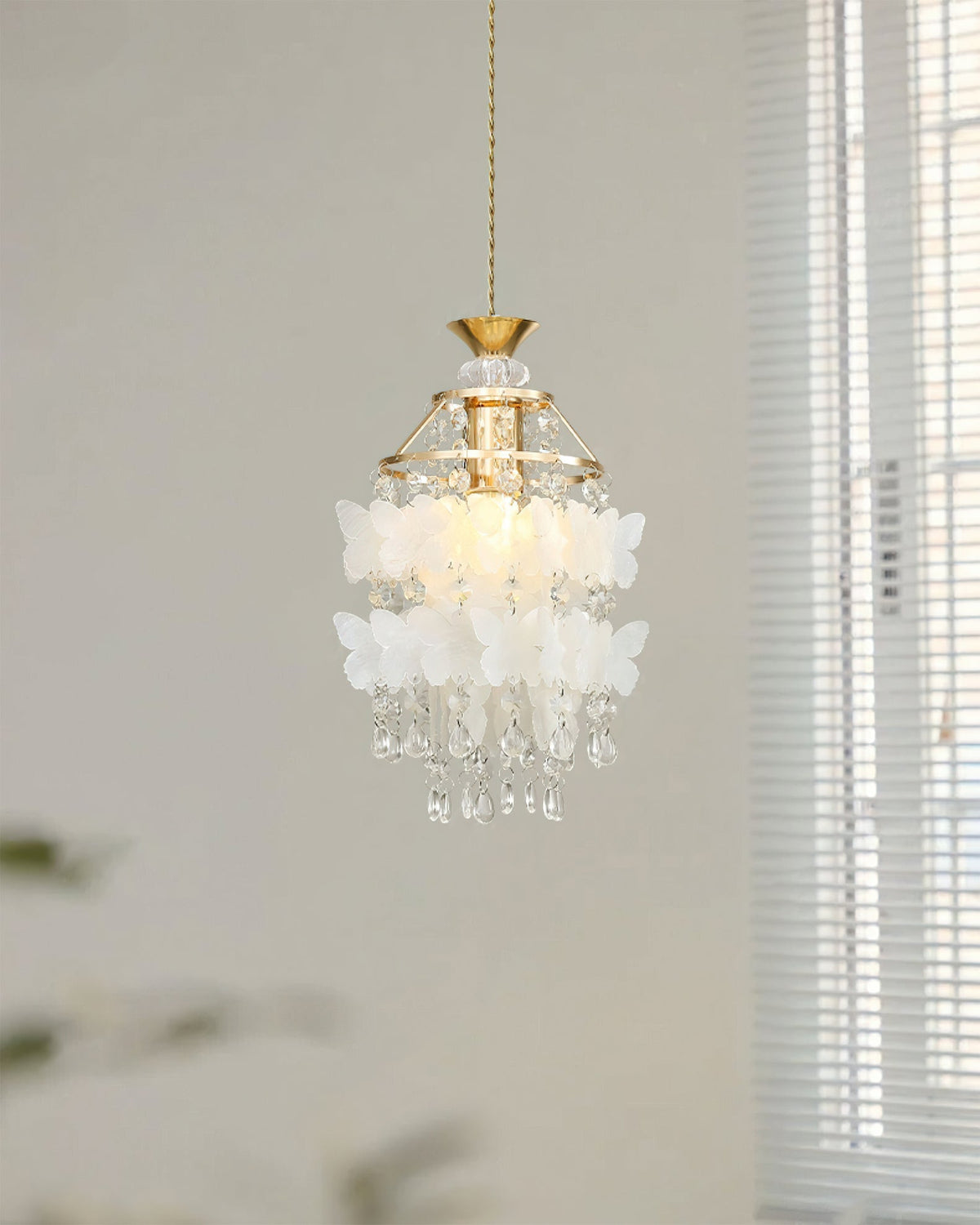 Papiliane Pendant Light