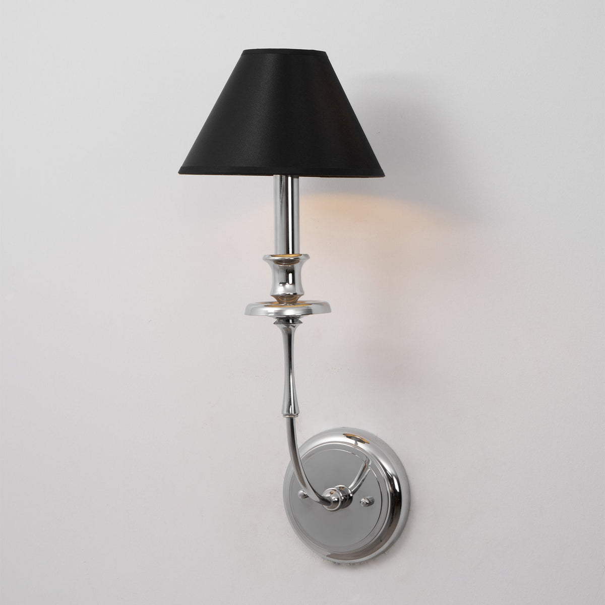 Viraarine Wall Lamp