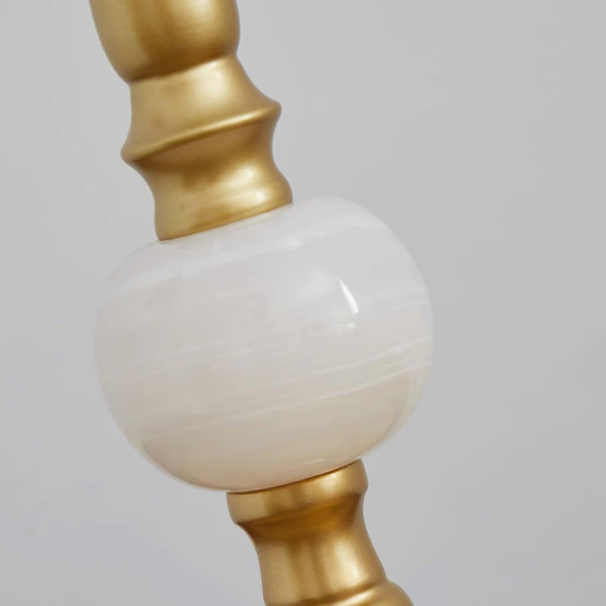 Terianielle Table Lamp