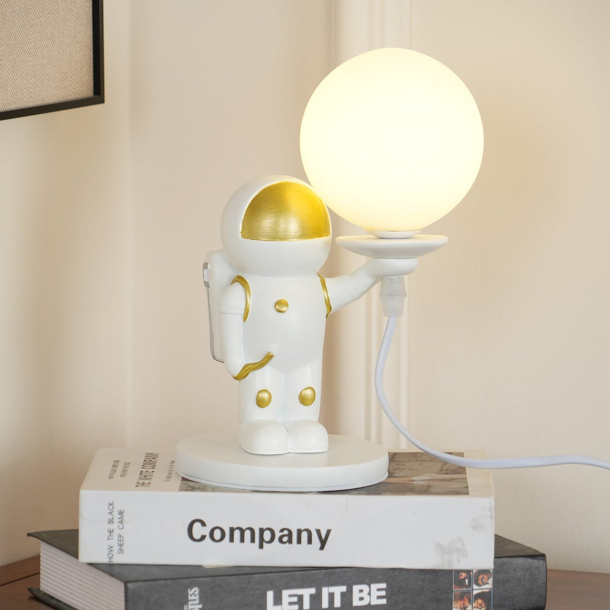 Lioriina Table Lamp