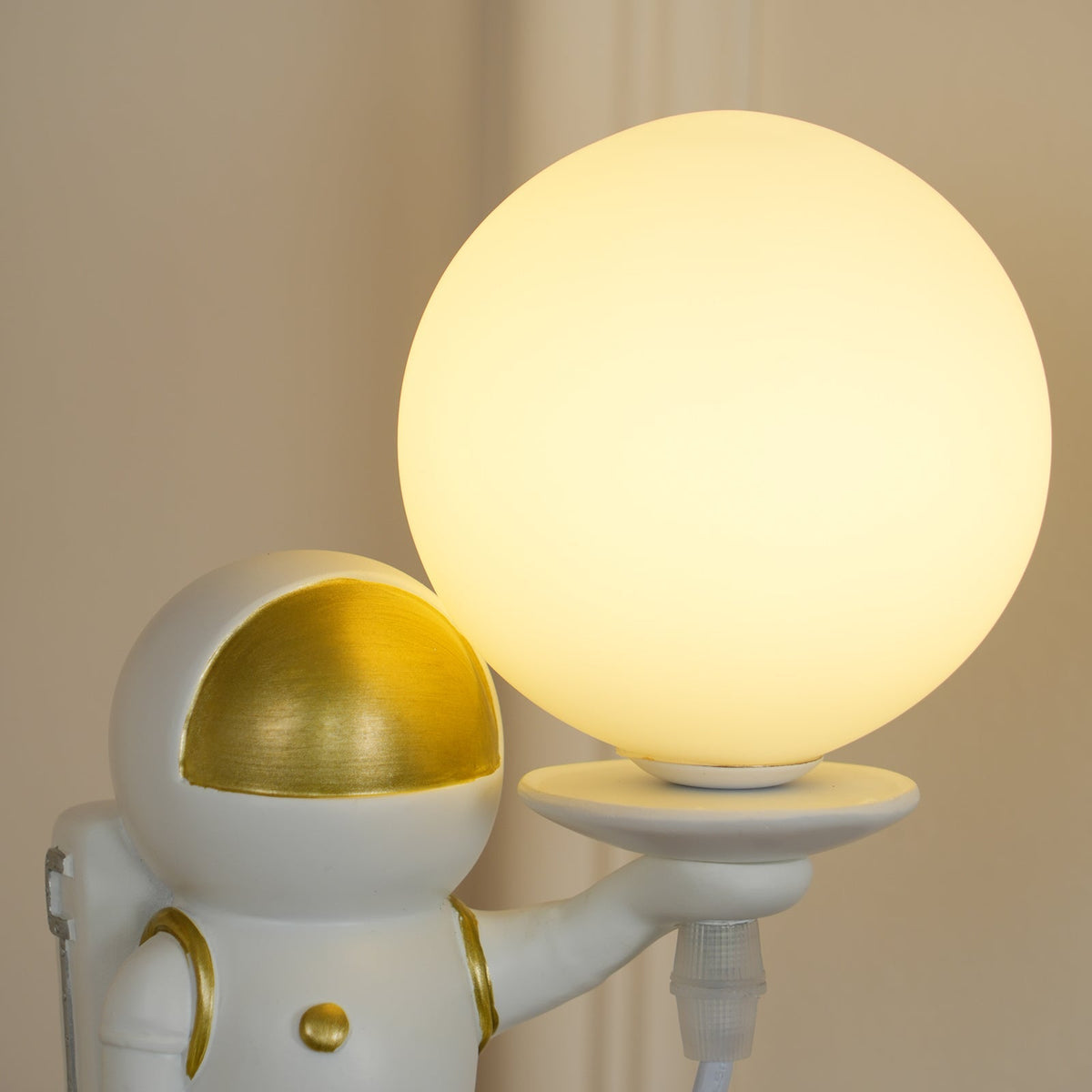 Lioriina Table Lamp