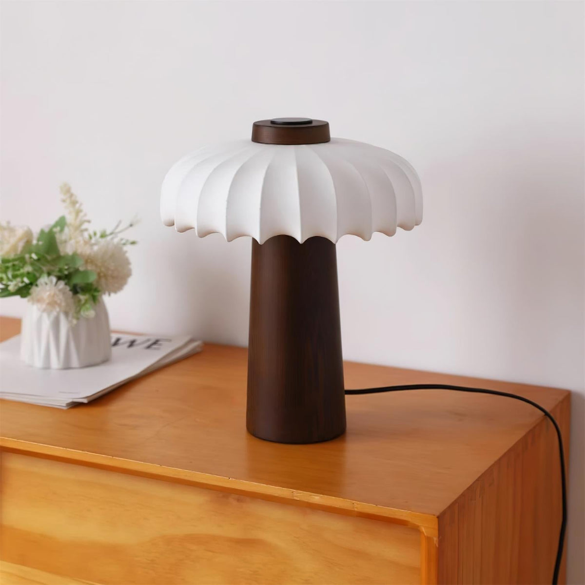 Teriarielle Table Lamp