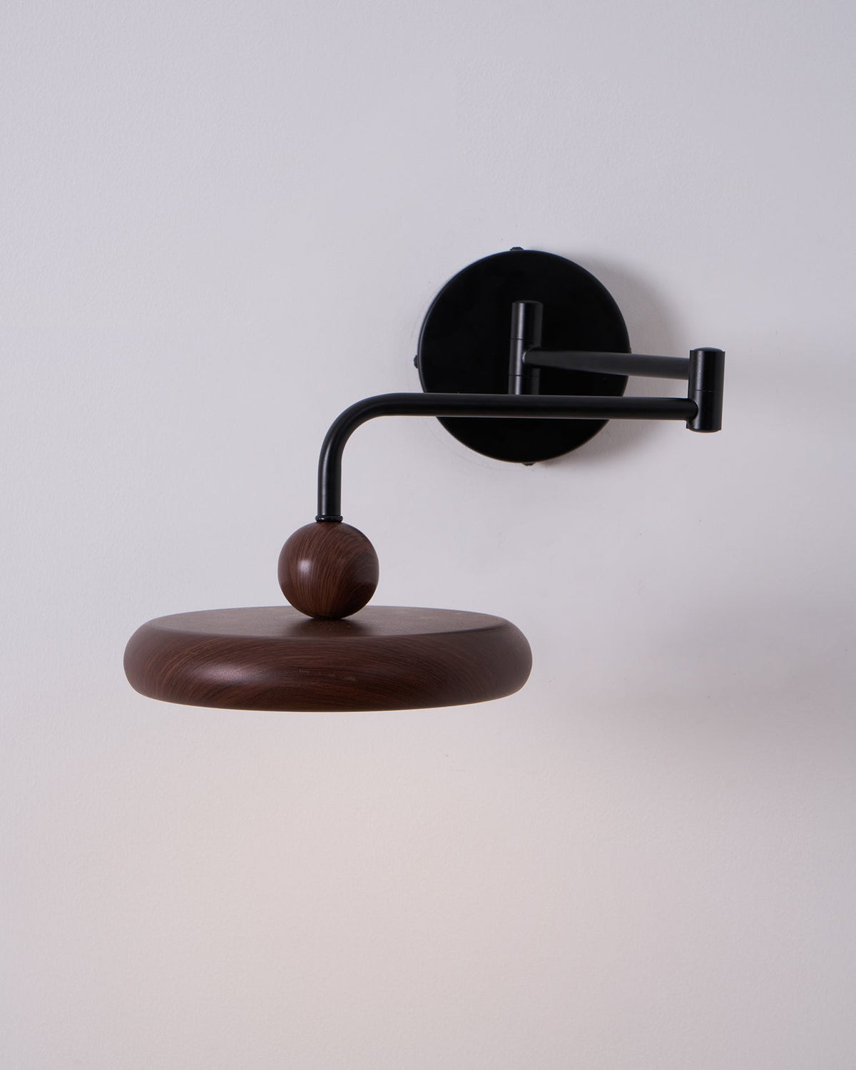 Tavo Wooden Wall Light