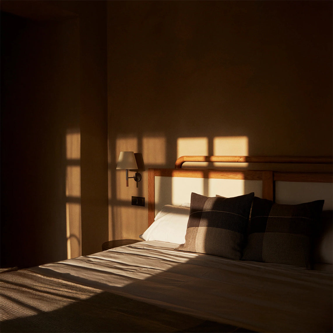 Lunvire Wall Lamp