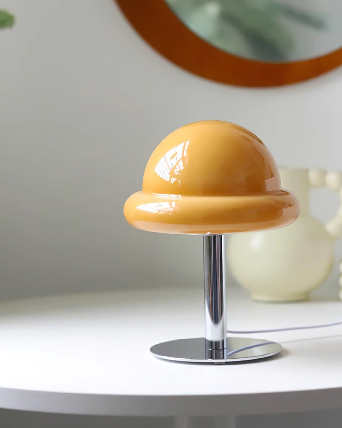 Eirisella Glass Table Lamp