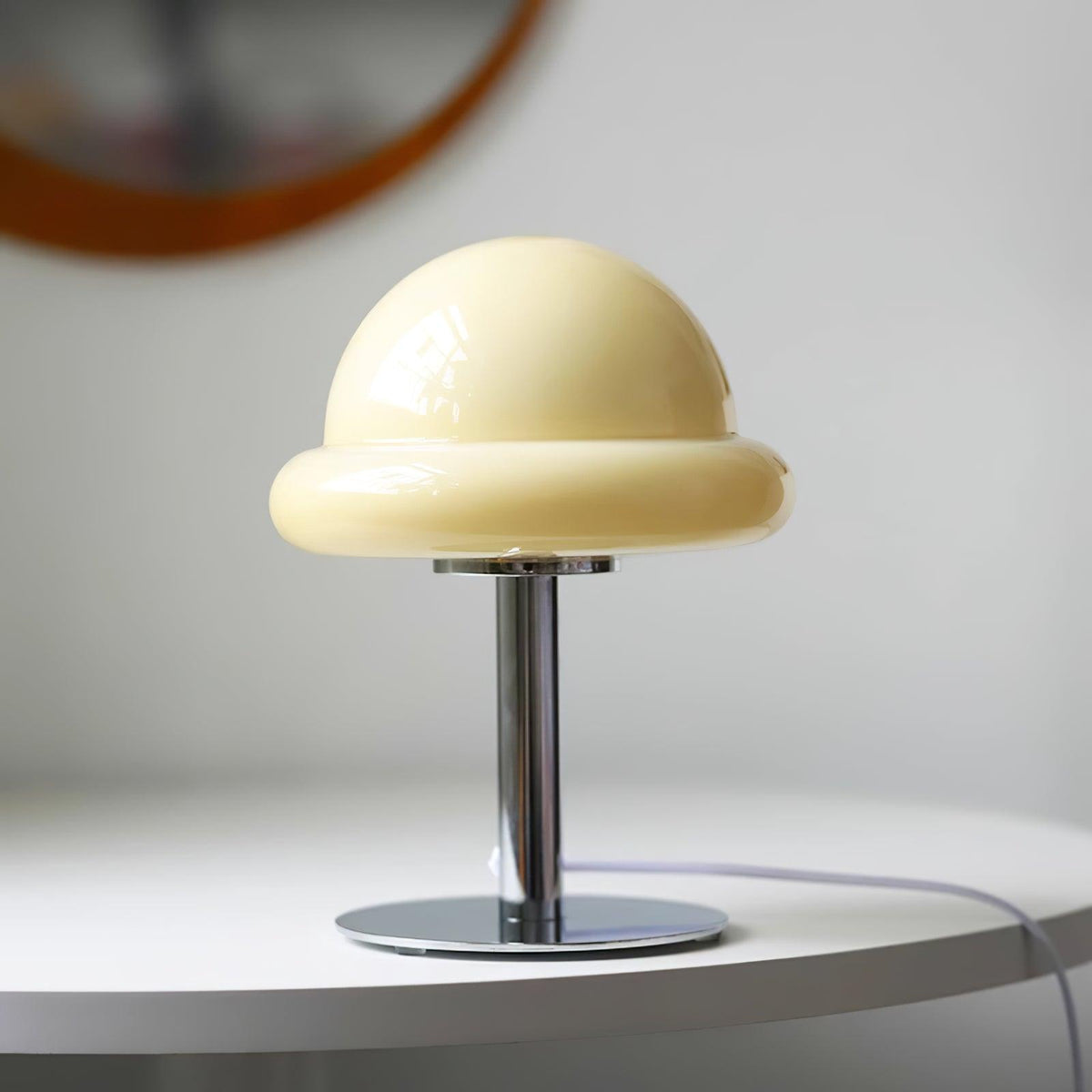 Eirisella Glass Table Lamp