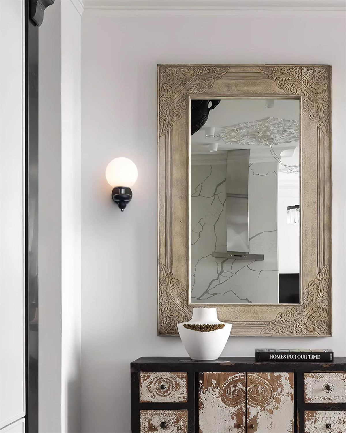 Lumueria Modern Globe Wall Lamp
