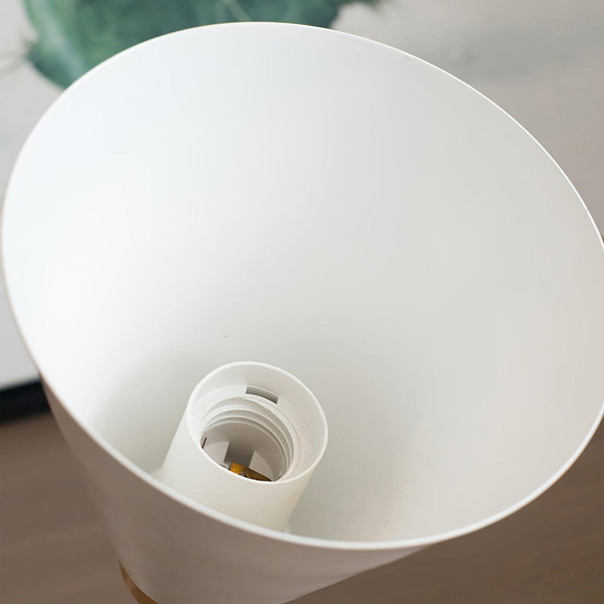 Ravegor Nordic Wood Wall Lamp