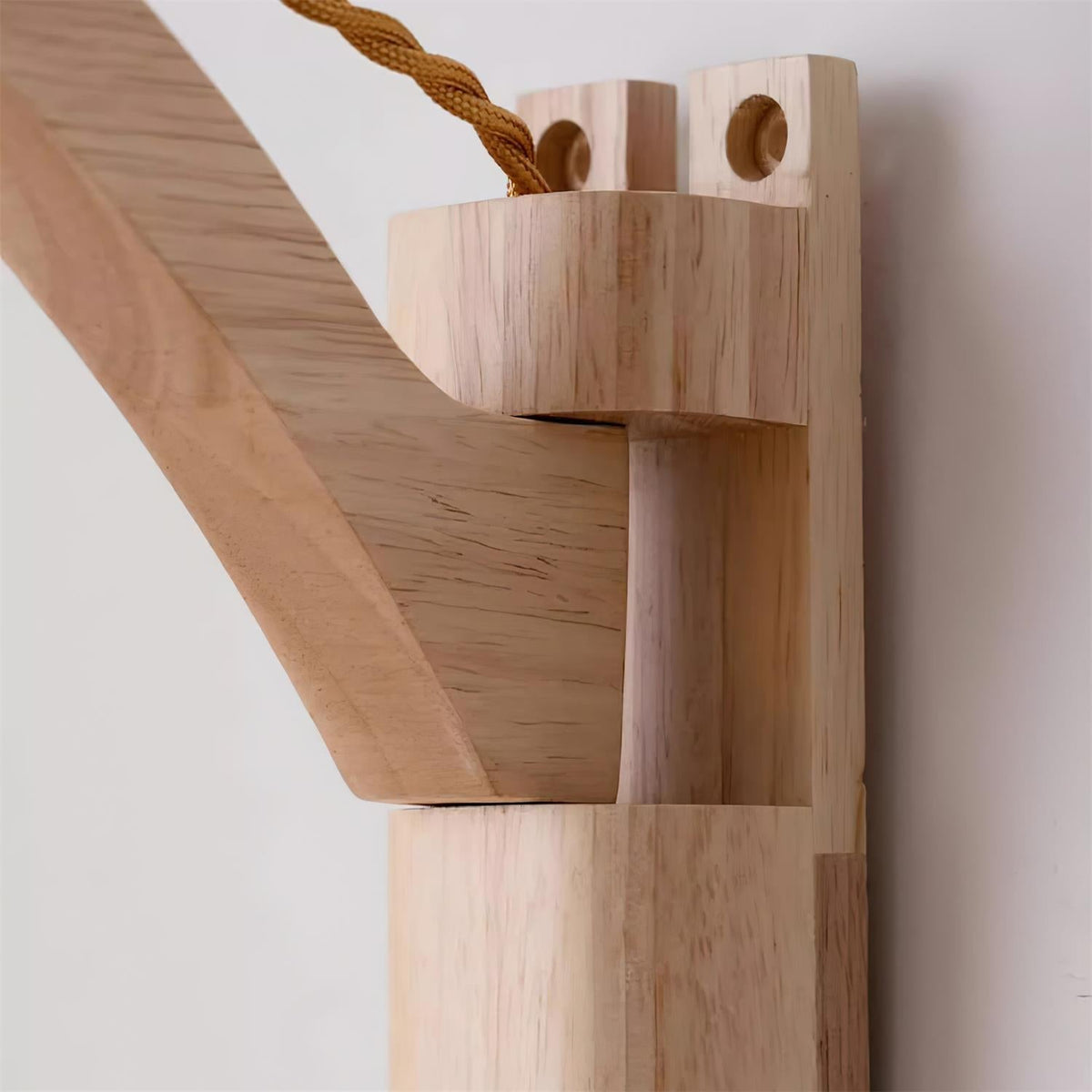 Teriiraria Wall Lamp