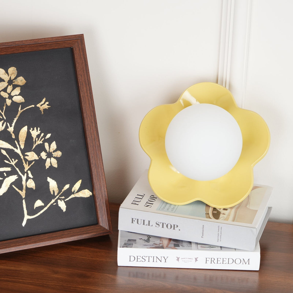Petalia  Wall Lamp