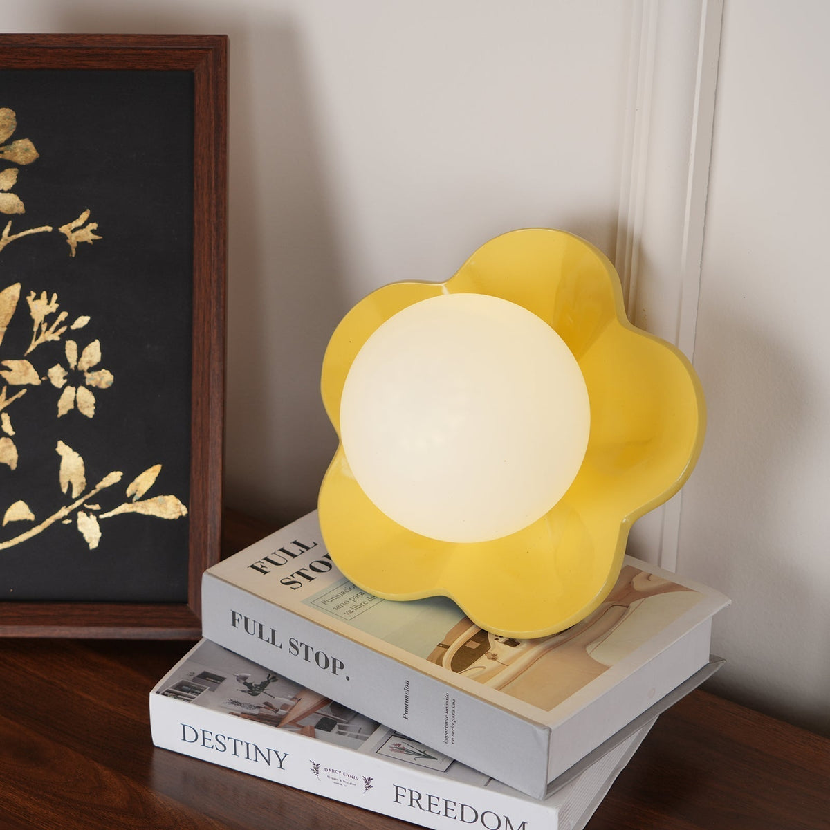 Petalia  Wall Lamp