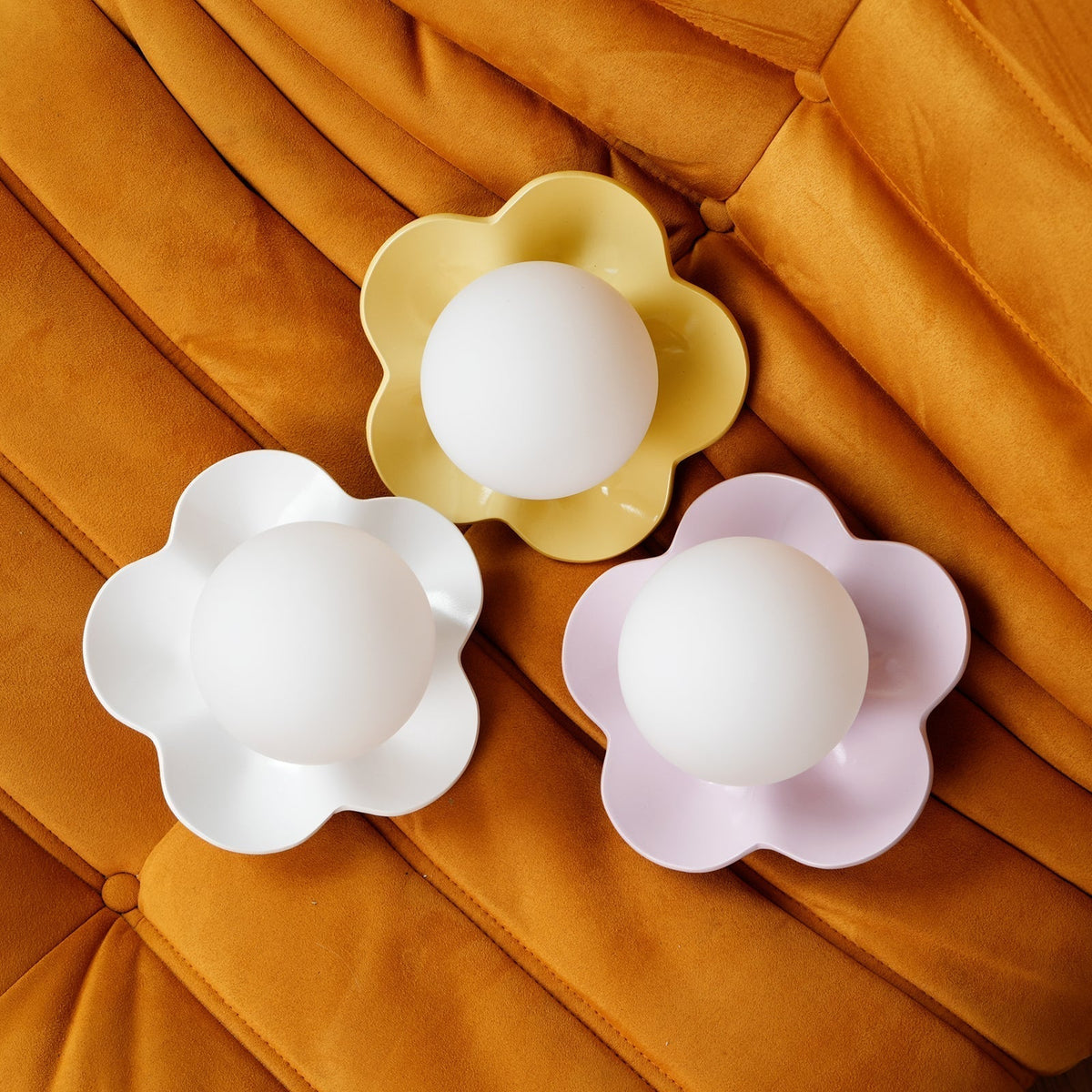 Petalia  Wall Lamp
