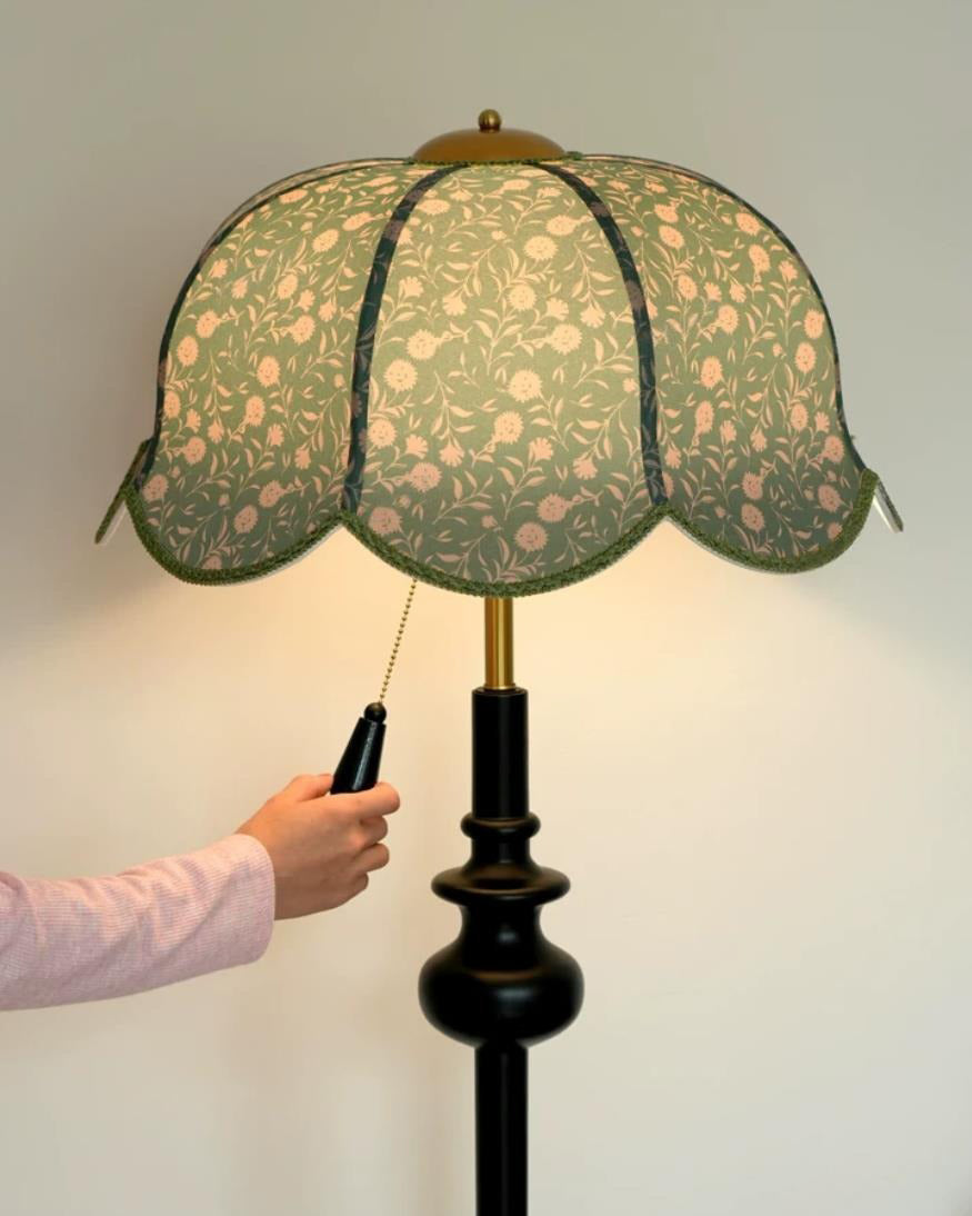 Reneiella Floor Light