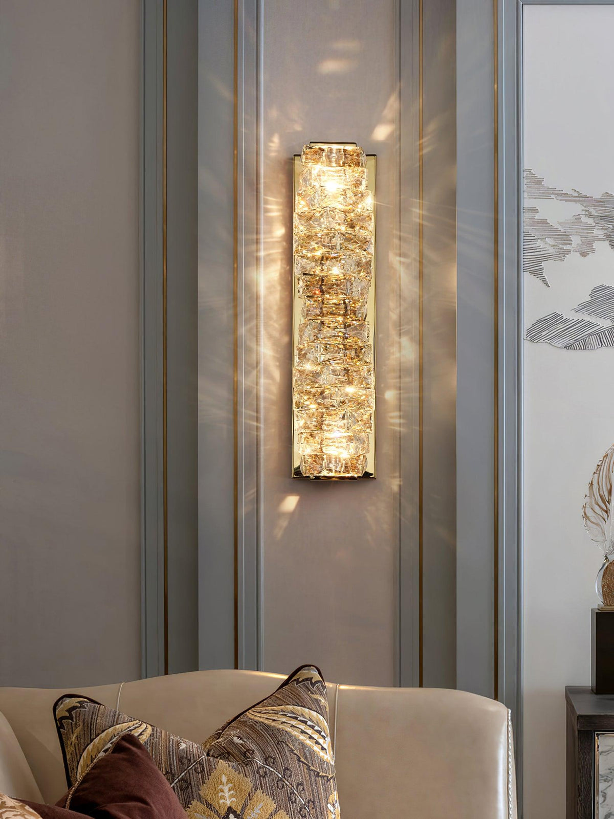 Ilvelia Postmodern Luxury Crystal Wall Light
