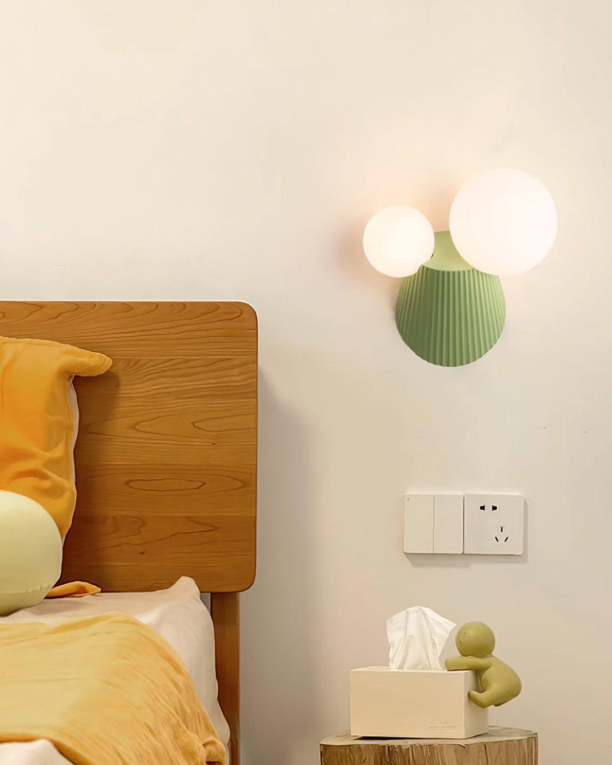 Lumarelia Wall Light